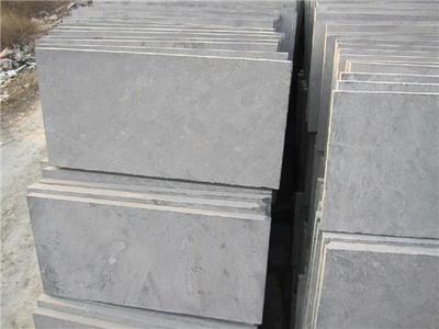 誠建石材 專業(yè)打造青石板與路牙石鋪裝的匠心工程